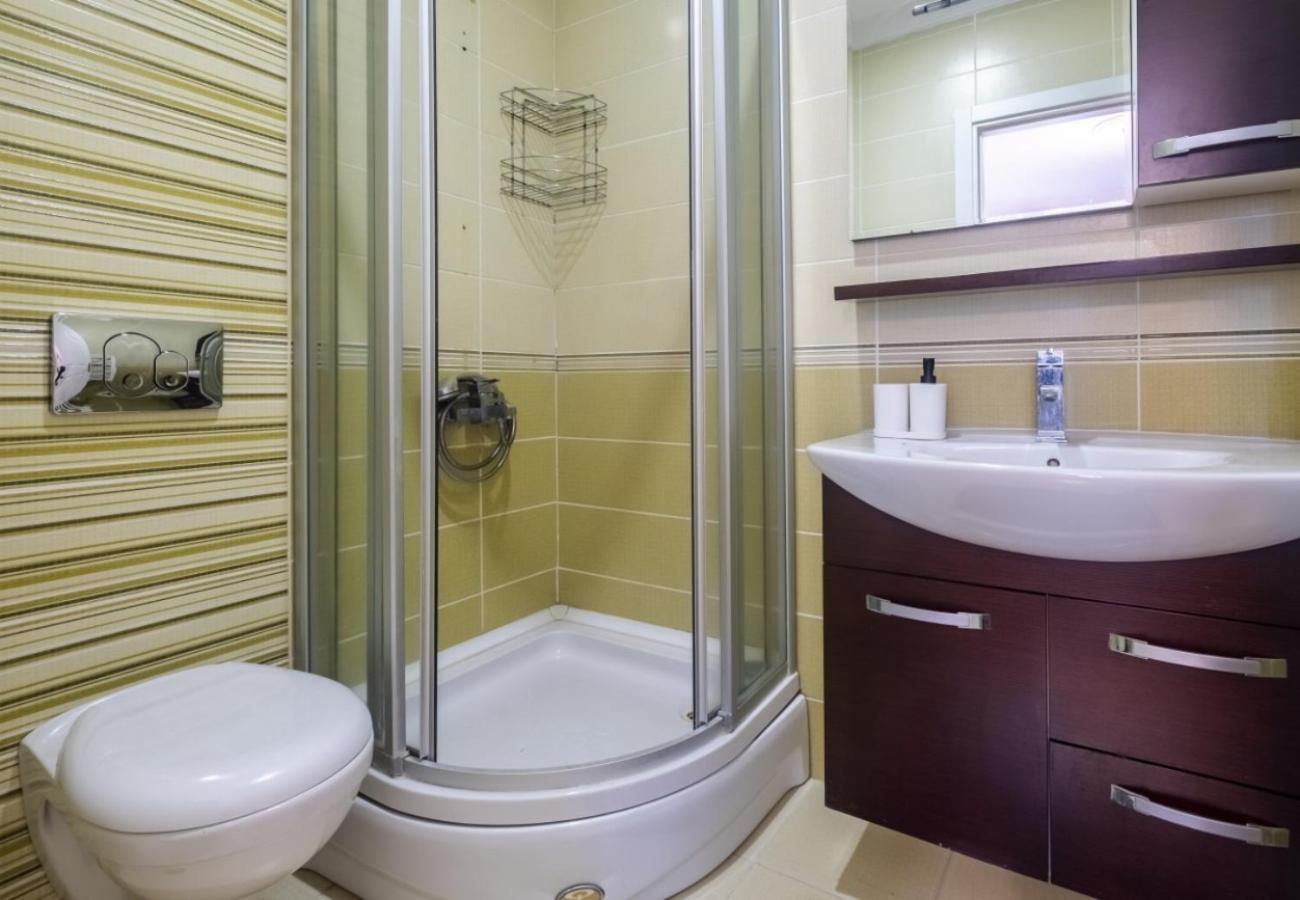 Exclusive Flat With Balcony In Nisantasi Appartement Istanboel Buitenkant foto