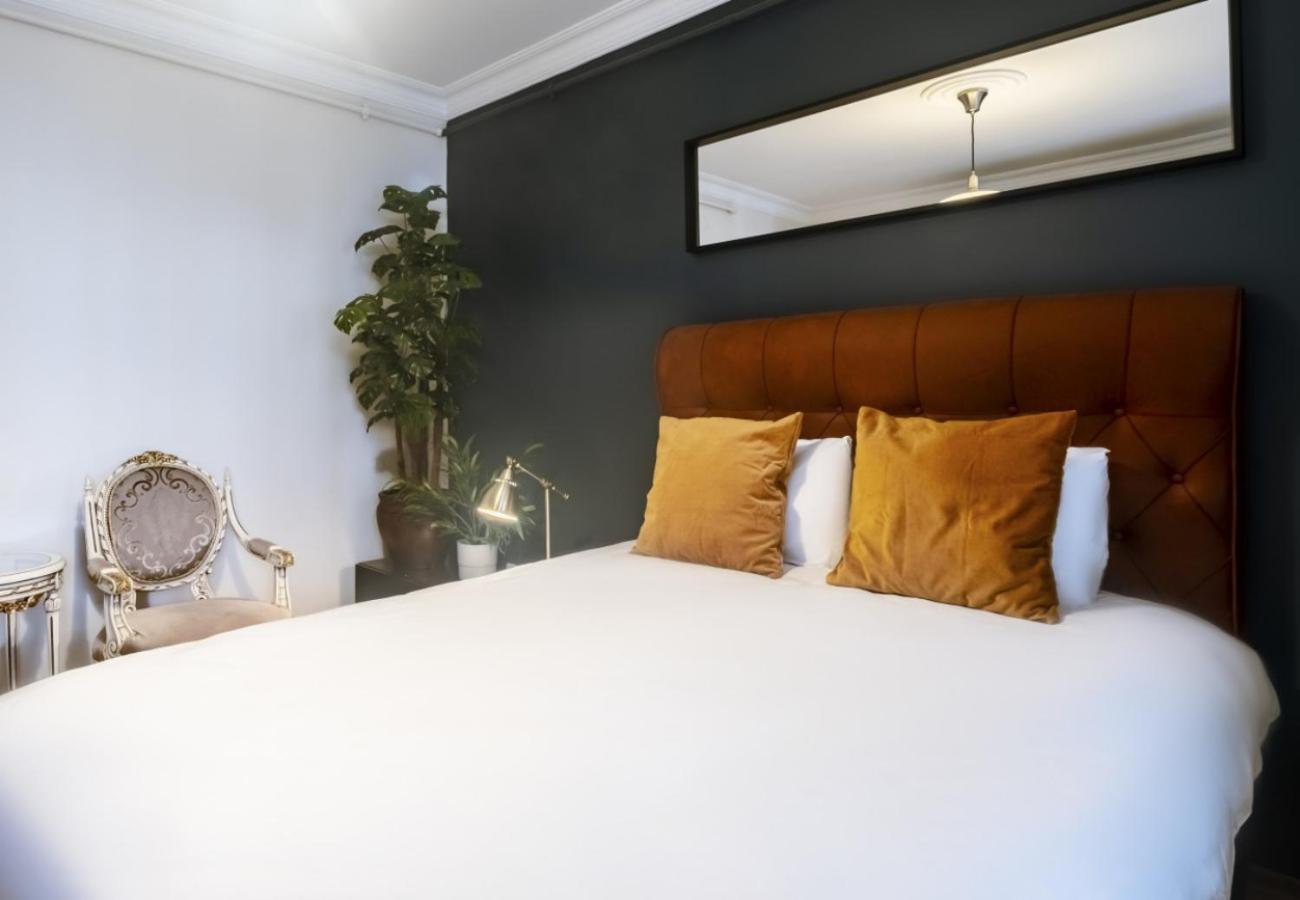 Exclusive Flat With Balcony In Nisantasi Appartement Istanboel Buitenkant foto