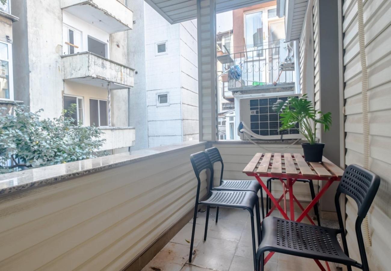 Exclusive Flat With Balcony In Nisantasi Appartement Istanboel Buitenkant foto