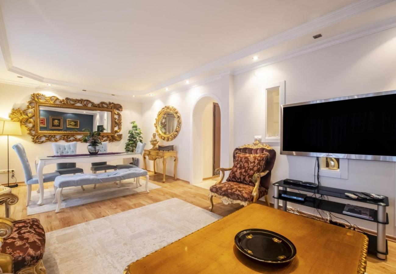 Exclusive Flat With Balcony In Nisantasi Appartement Istanboel Buitenkant foto